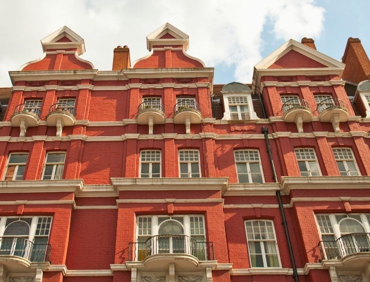 Palace along Marylebone Road, near the Marylebone campus of Westminster.