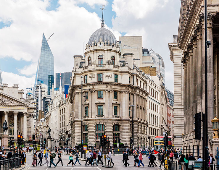 6 Reasons Business Majors Should Choose London to Study Abroad