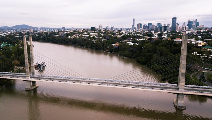 View of Eleanor Schonell Bridge in West End, Brisbane. 