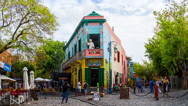 Colorful Building La Boca, Buenos Aires, Argentina.
