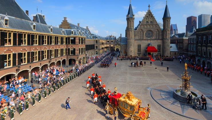 Royal carriage arriving on Binnenhof during Prinsjesdag in The Hague, Netherlands.