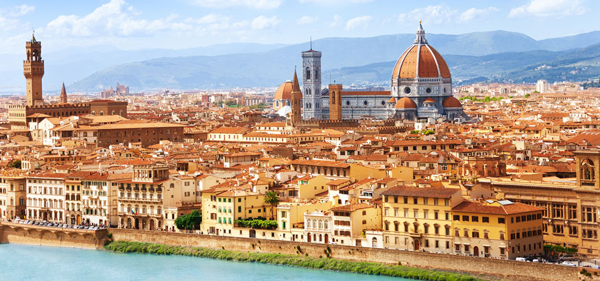 Florence cityscape with a view of Palazzo Vecchio, Cathedral of Santa Maria de Fiore, and Arno River.