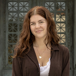 Julia Finch profile