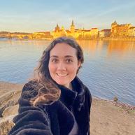 Lily Schryer profile