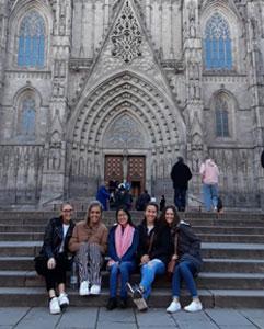 <p>Walking tour of Barcelona</p>