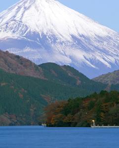<p>Boat trip across Lake Ashinoko</p>
