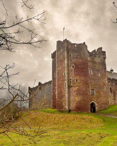 <p><span style="font-family:Calibri,sans-serif;font-size:11pt;">Tours around Stirling and Doune castles</span></p>