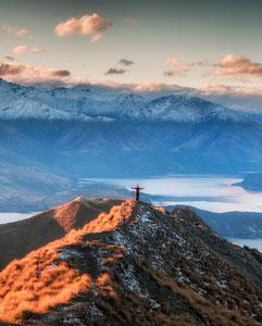 <p>Trip and tour of the South Island’s mountains, lakes, and glaciers</p>
